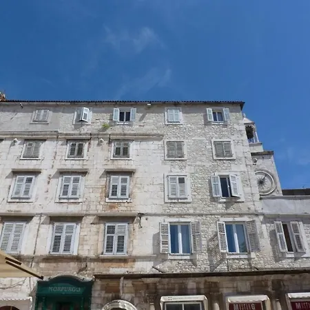 Apartments Fortezza *